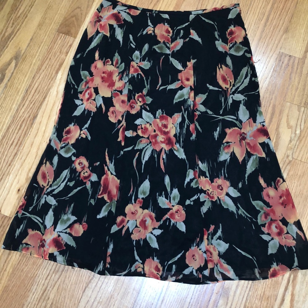 NWOT Evan Picone Roses Skirt Size 6